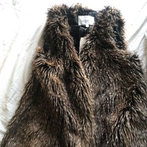 Faux Fur M Vest